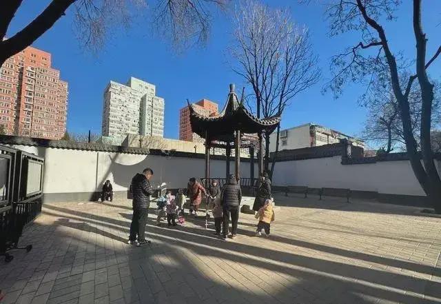 乱建居民想提升小区环境的愿望实现了凯发K8国际拆除700平方米私搭(图5)