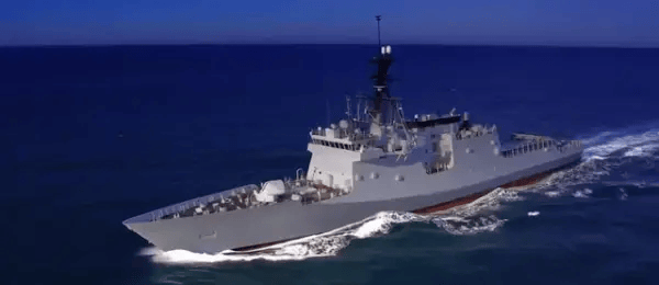 战舰是在向055致敬晨枫：“特朗普级”(图5)